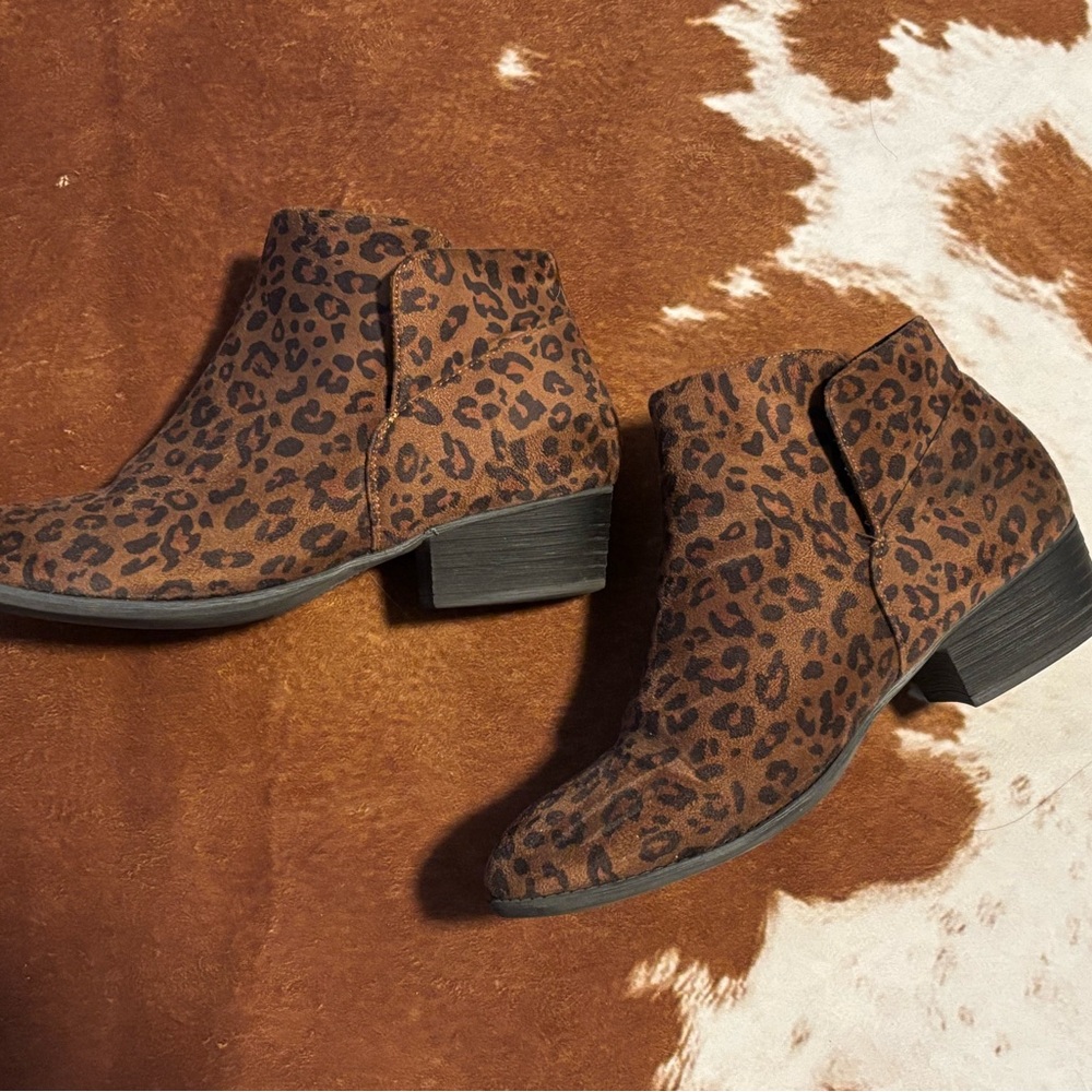 Maurices Brown Leopard Ankle Booties
